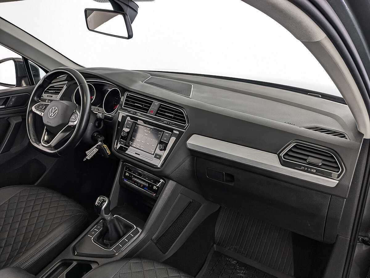 Купить Volkswagen Tiguan с пробегом. Фото: #10