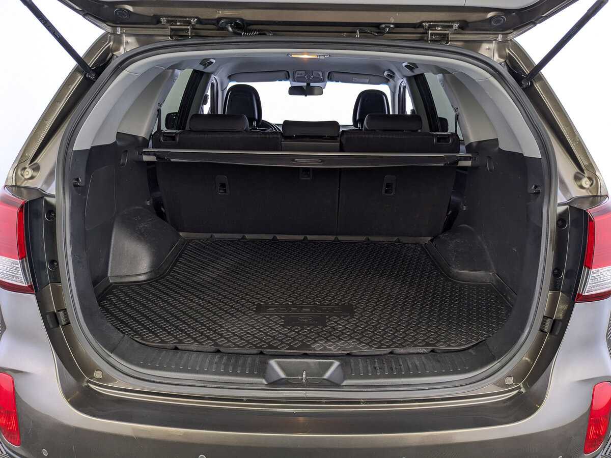 Купить Kia Sorento с пробегом. Фото: #9