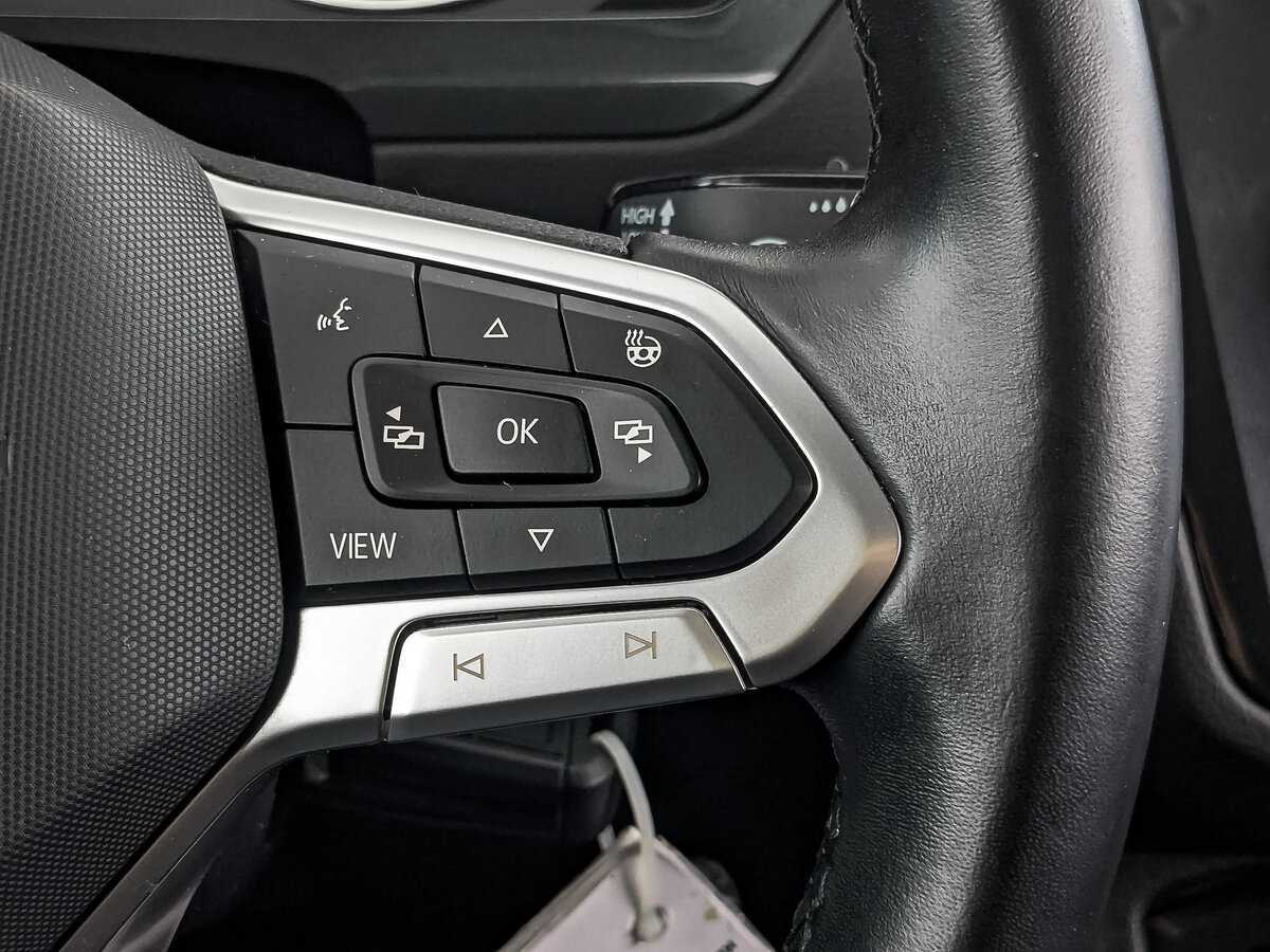 Купить Volkswagen Tiguan с пробегом. Фото: #27