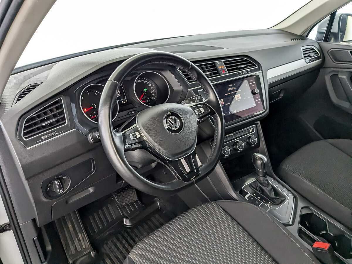 Купить Volkswagen Tiguan с пробегом. Фото: #15