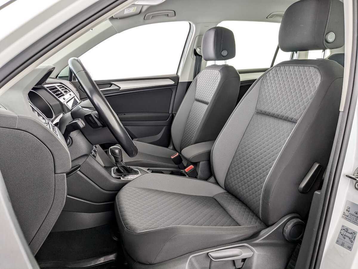 Купить Volkswagen Tiguan с пробегом. Фото: #19