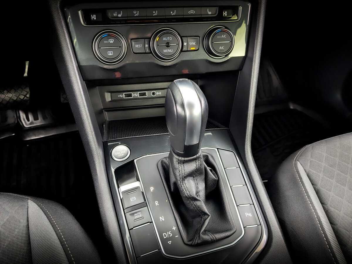 Купить Volkswagen Tiguan с пробегом. Фото: #24