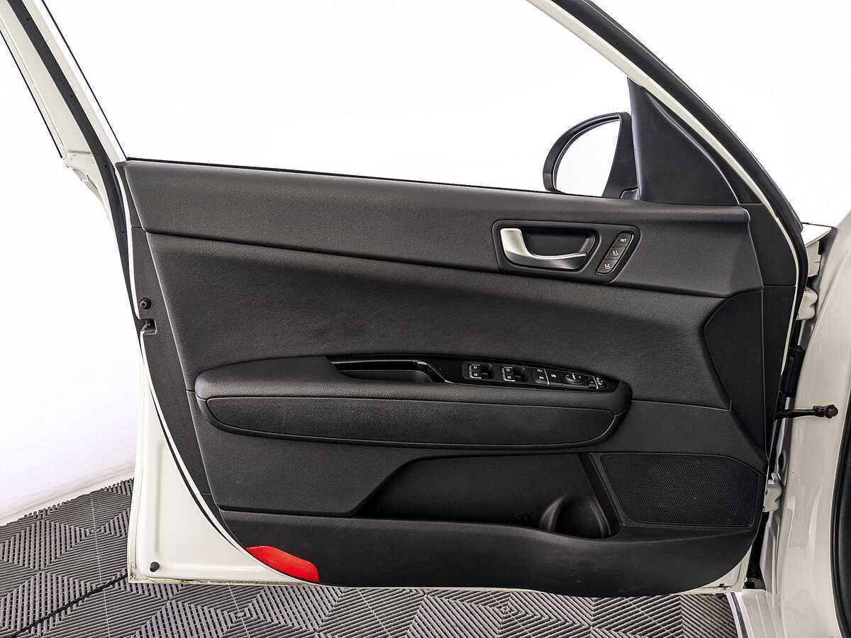 Купить Kia Optima с пробегом. Фото: #18