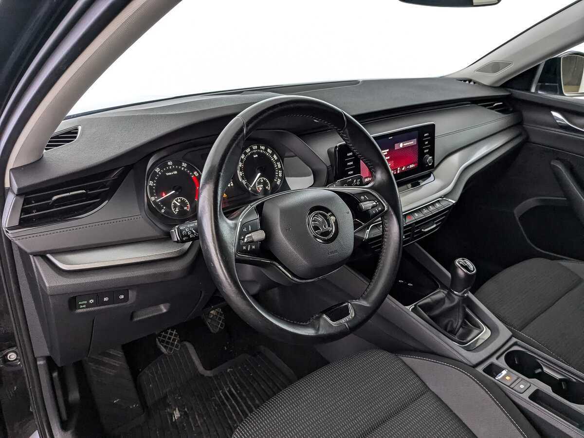 Купить Skoda Octavia с пробегом. Фото: #15