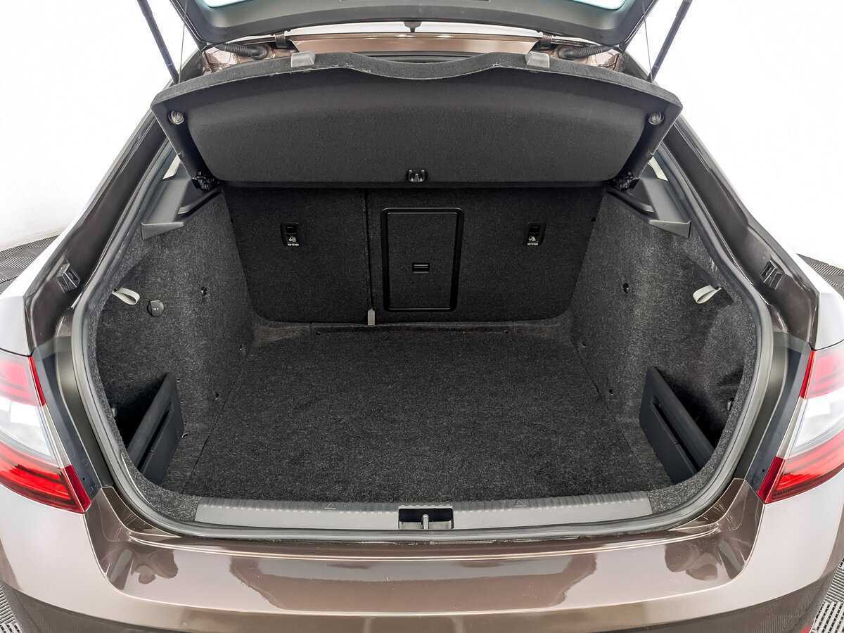 Купить Skoda Octavia с пробегом. Фото: #9