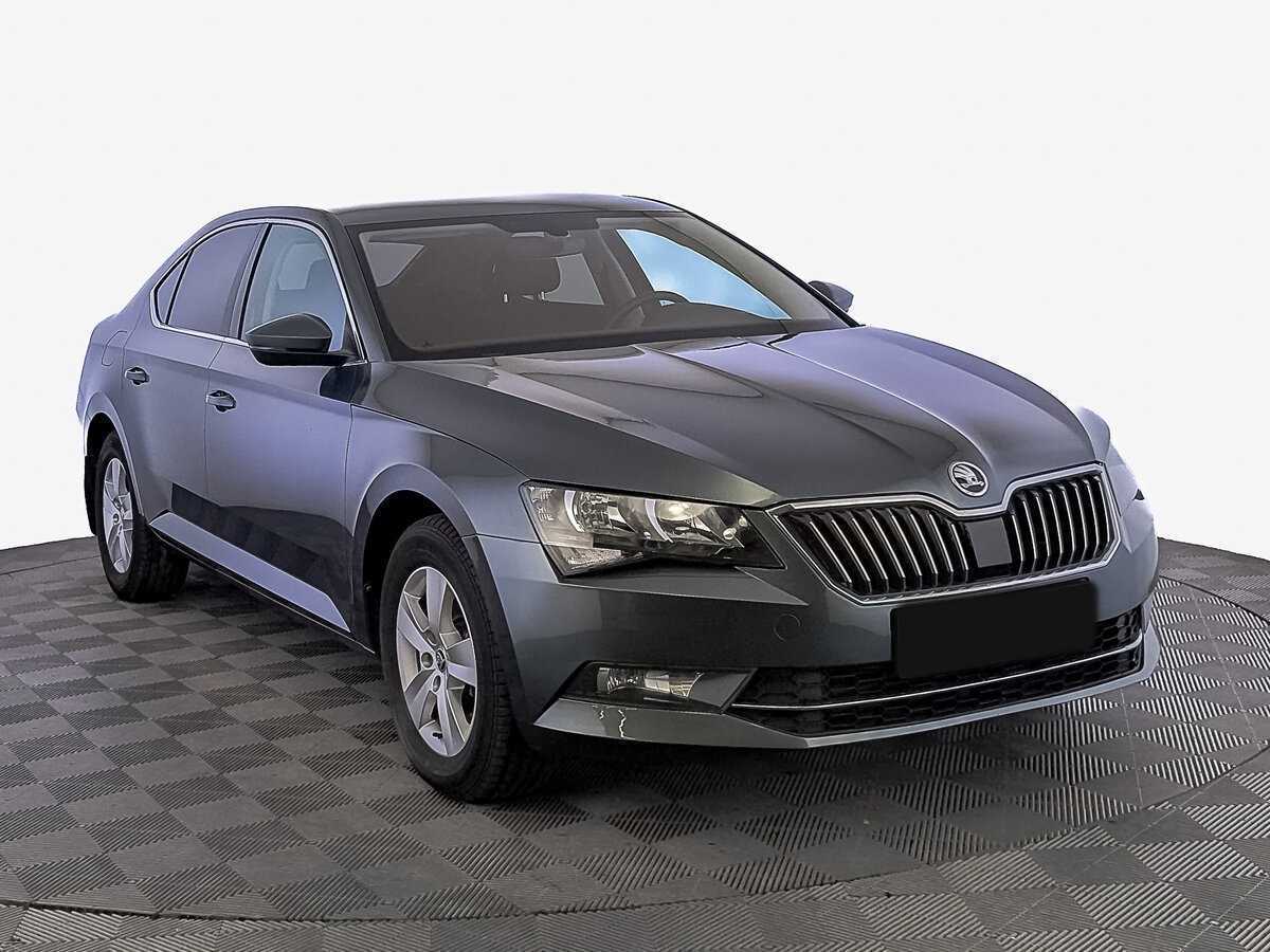 Купить Skoda Superb с пробегом. Фото: #2