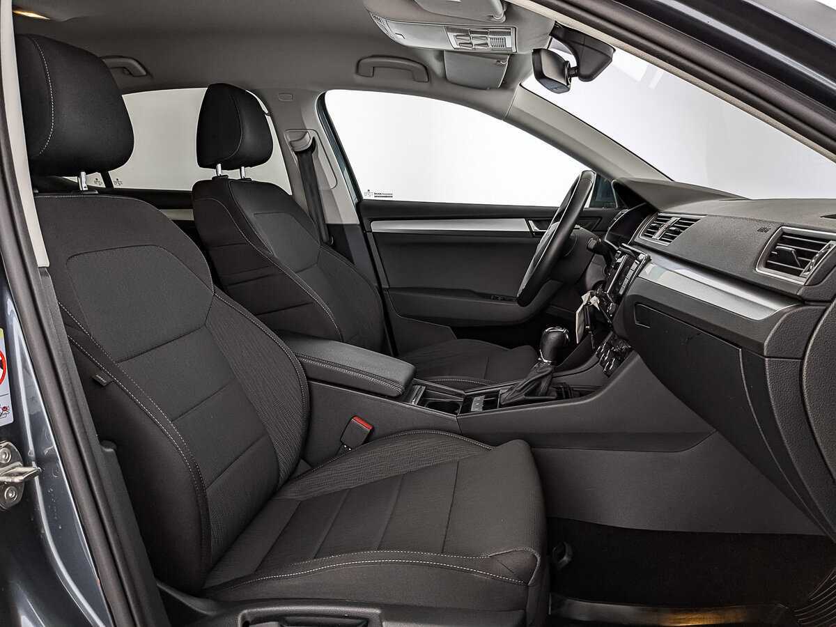 Купить Skoda Superb с пробегом. Фото: #23