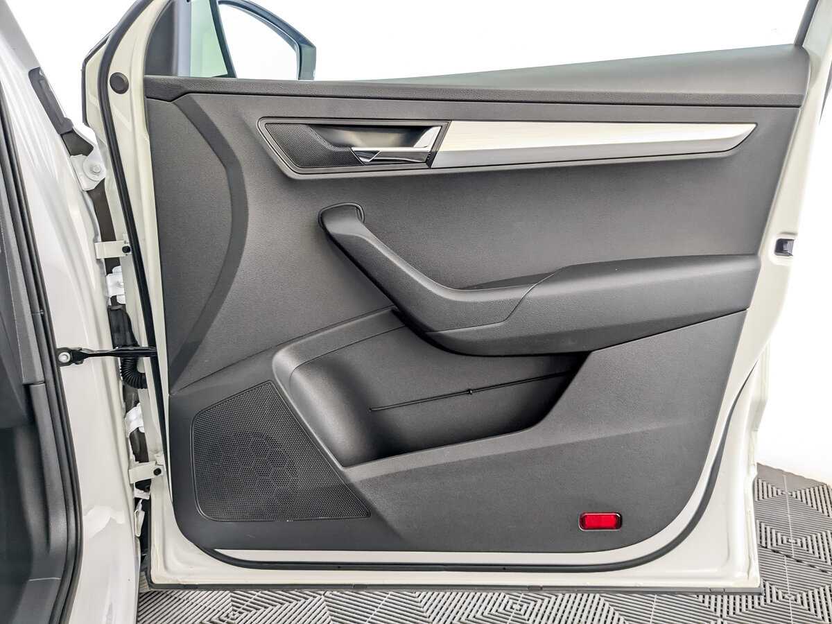 Купить Skoda Karoq с пробегом. Фото: #23