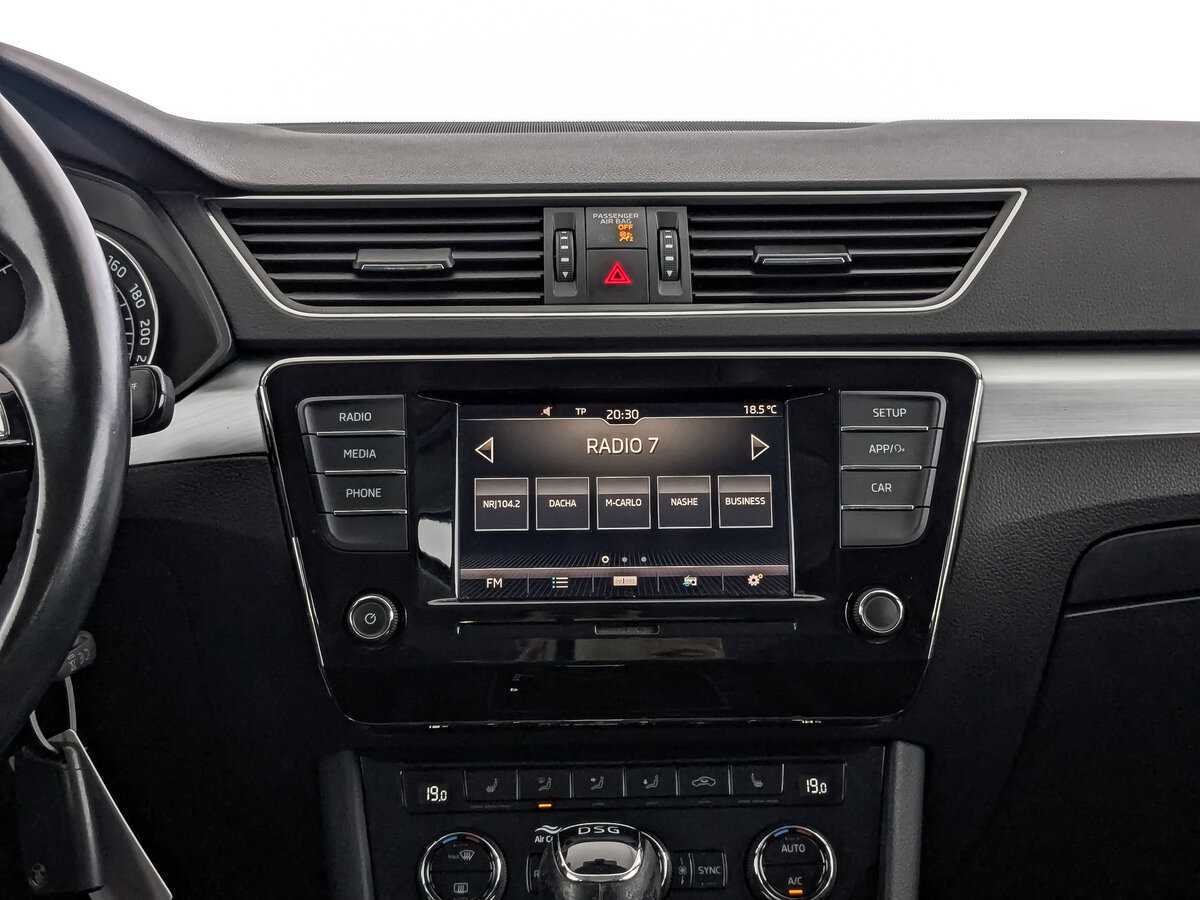 Купить Skoda Superb с пробегом. Фото: #16