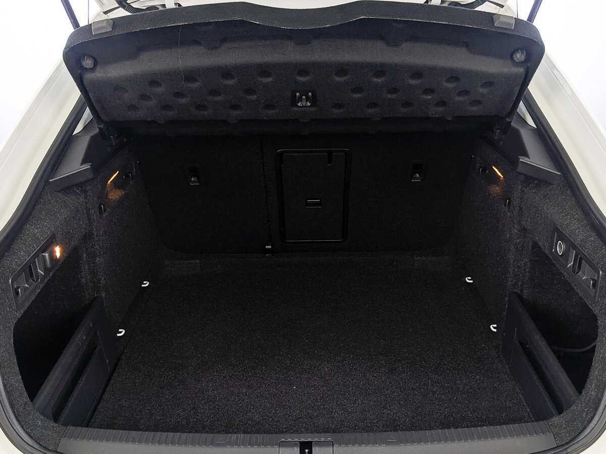 Купить Skoda Superb с пробегом. Фото: #9