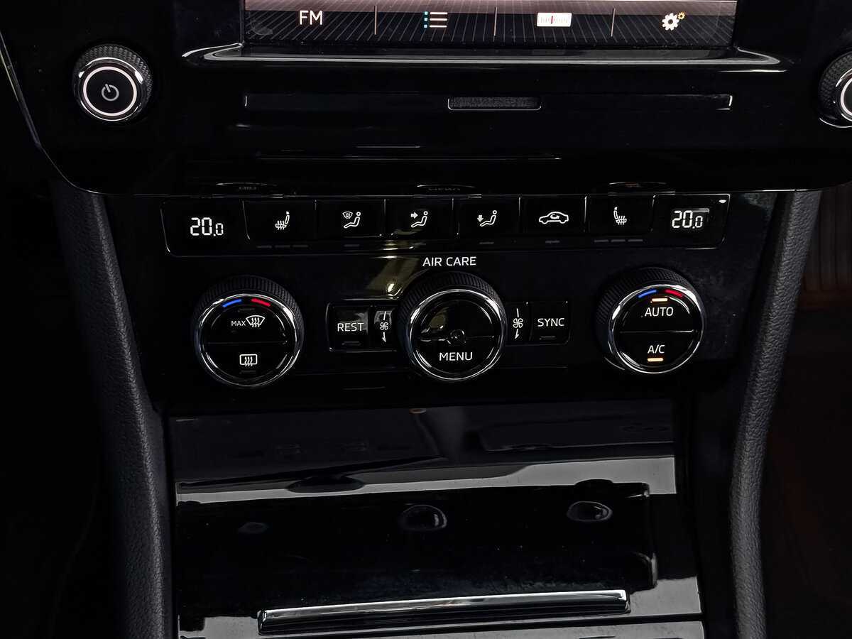 Купить Skoda Superb с пробегом. Фото: #20