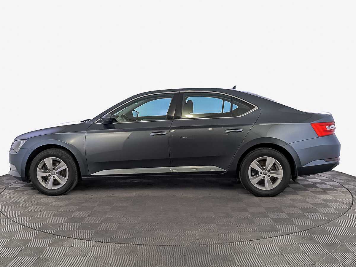 Купить Skoda Superb с пробегом. Фото: #7