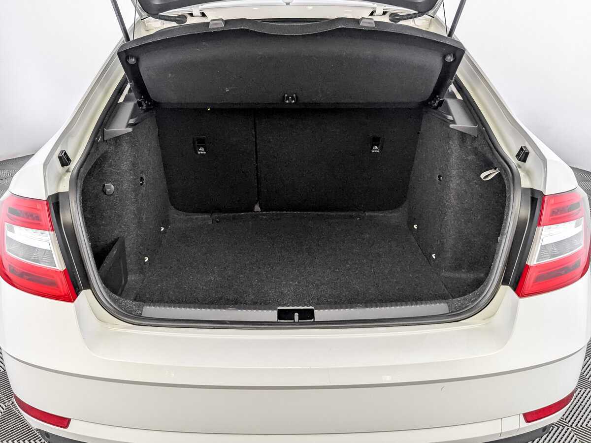 Купить Skoda Octavia с пробегом. Фото: #9