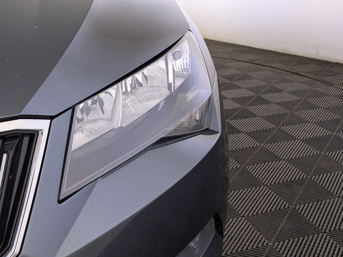 Купить Skoda Superb с пробегом. Фото: #10