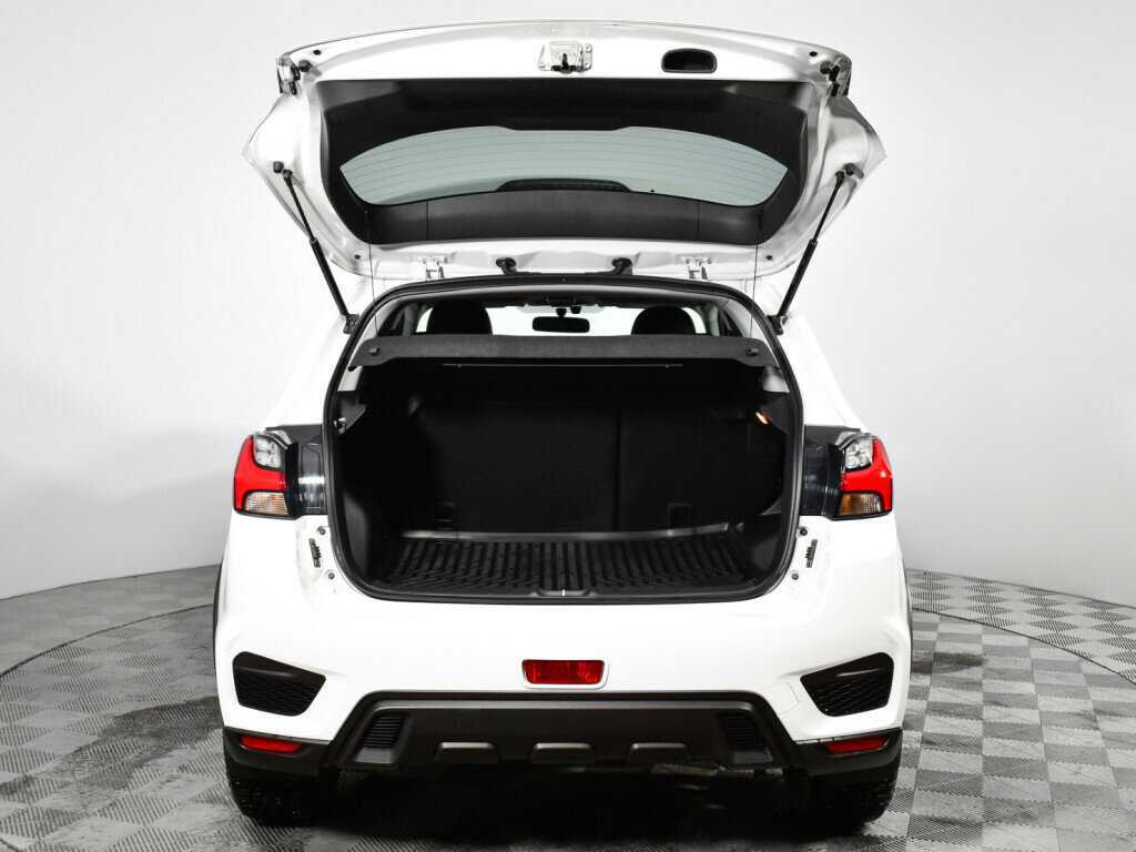 Купить Mitsubishi ASX с пробегом. Фото: #14