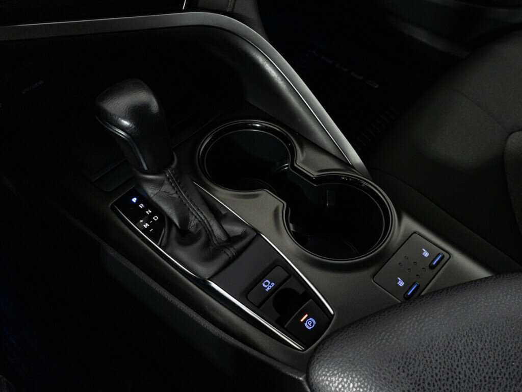 Купить Toyota Camry с пробегом. Фото: #16