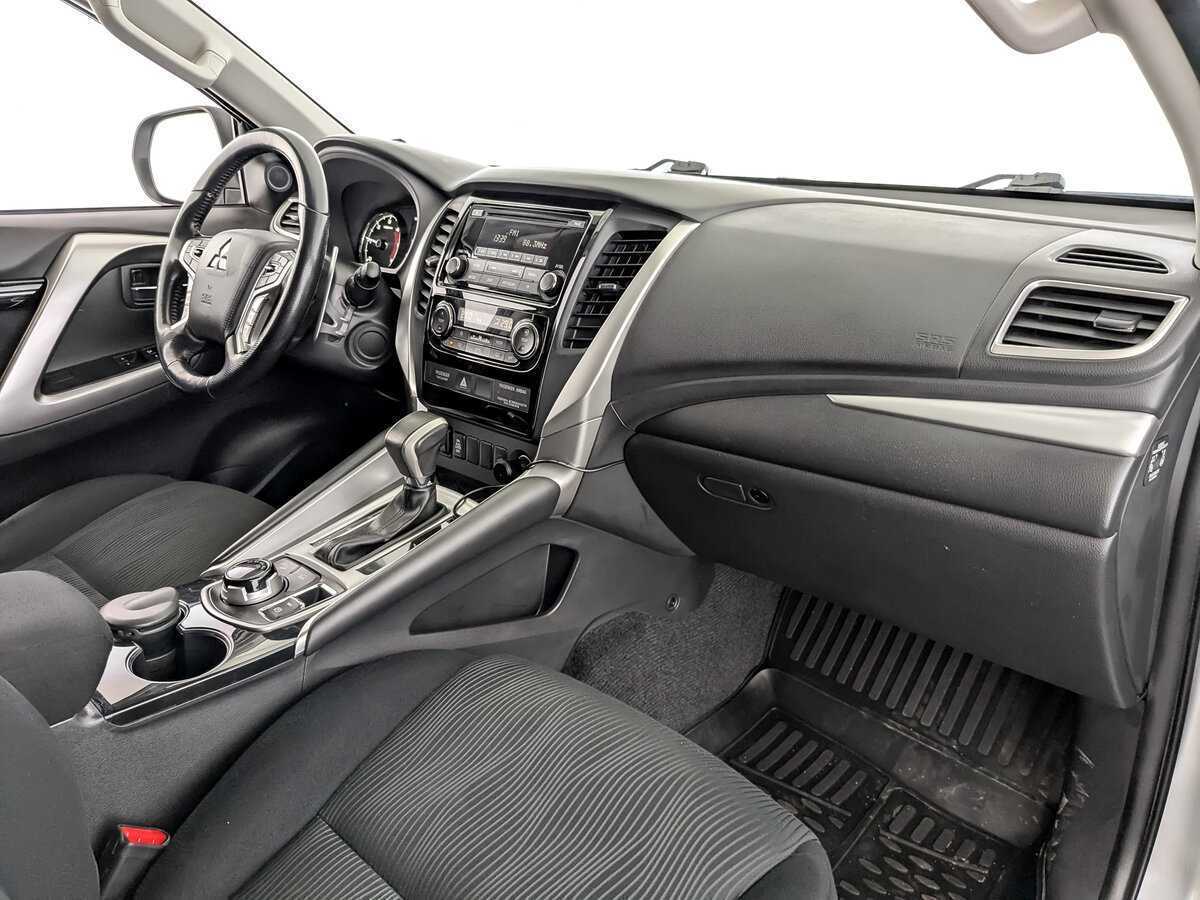 Купить Mitsubishi Pajero Sport с пробегом. Фото: #10