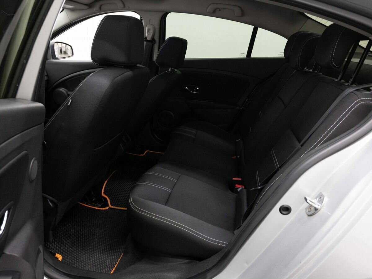Купить Renault Fluence с пробегом. Фото: #9