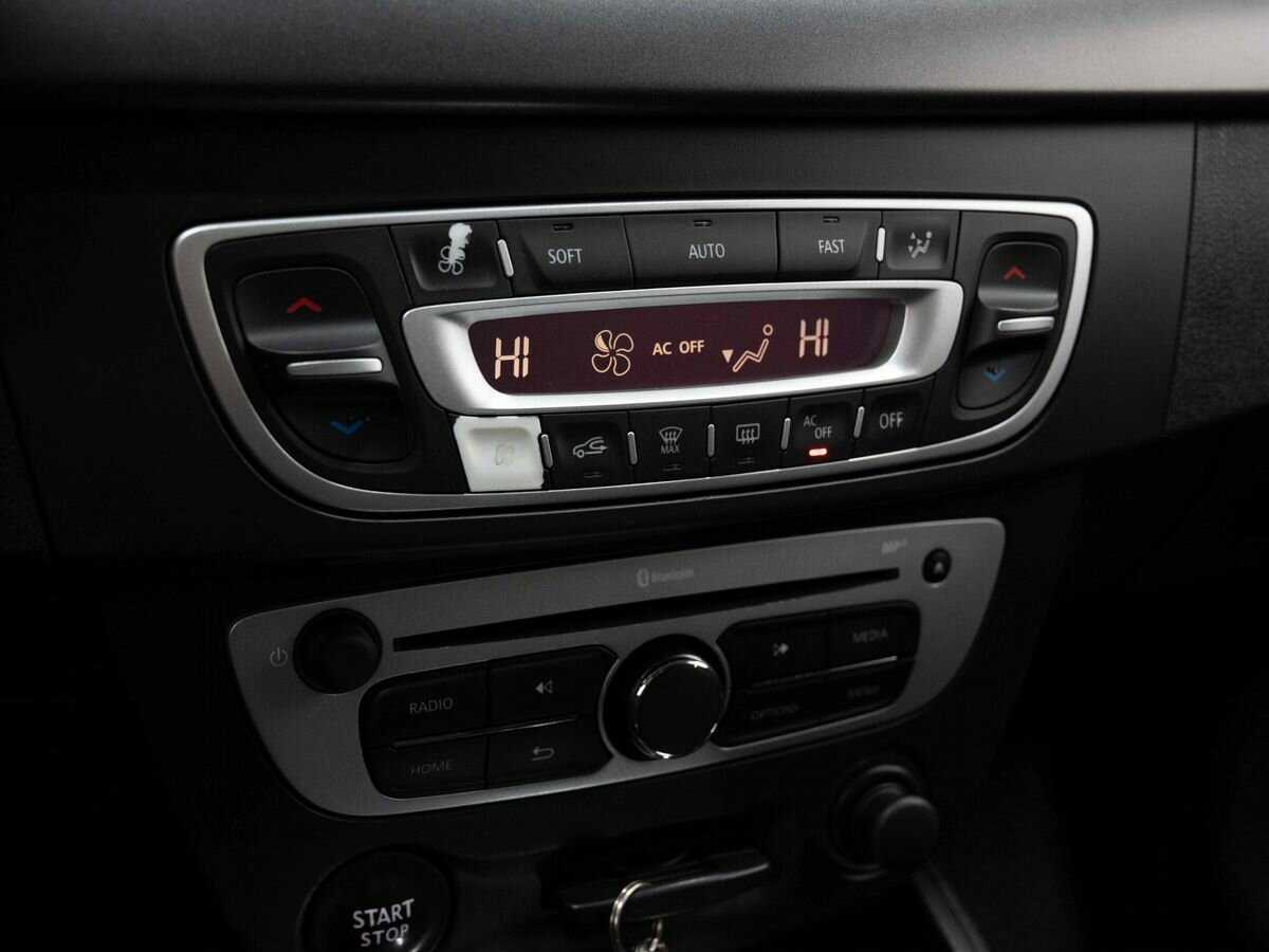 Купить Renault Fluence с пробегом. Фото: #20