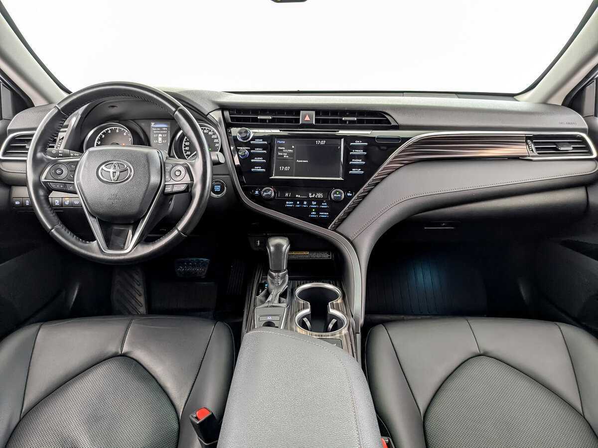 Купить Toyota Camry с пробегом. Фото: #13