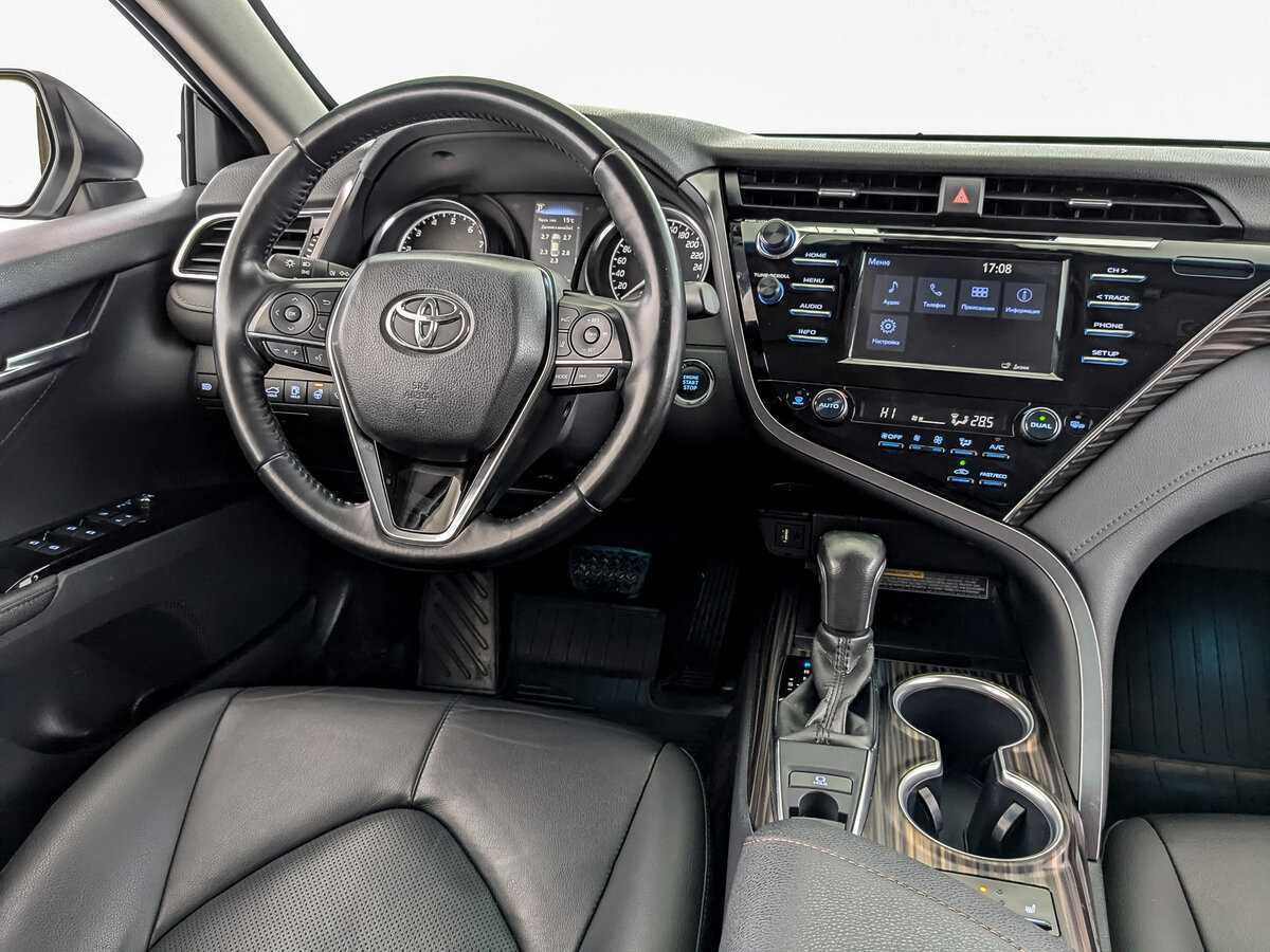 Купить Toyota Camry с пробегом. Фото: #24