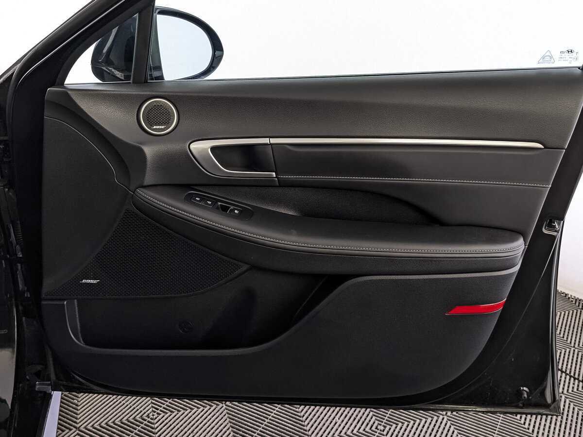 Купить Hyundai Sonata с пробегом. Фото: #24