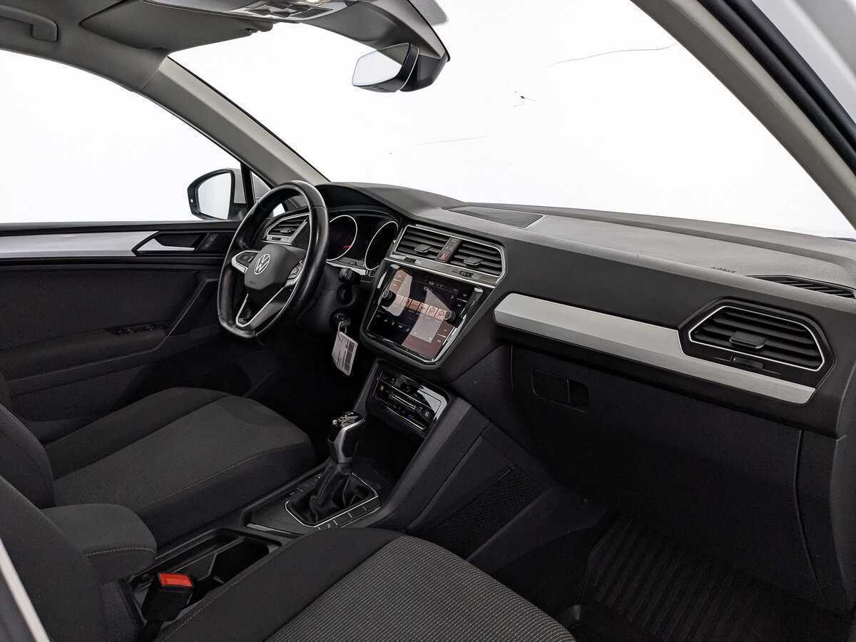 Купить Volkswagen Tiguan с пробегом. Фото: #12
