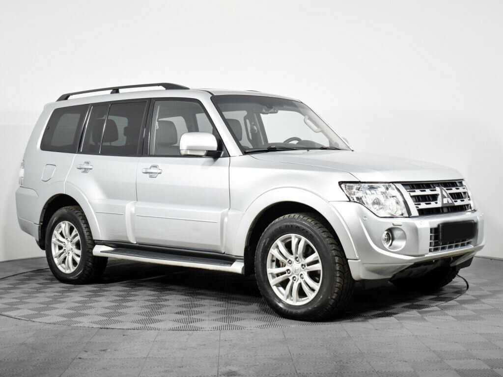 Купить Mitsubishi Pajero с пробегом. Фото: #2