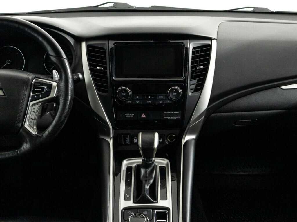 Купить Mitsubishi Pajero Sport с пробегом. Фото: #13