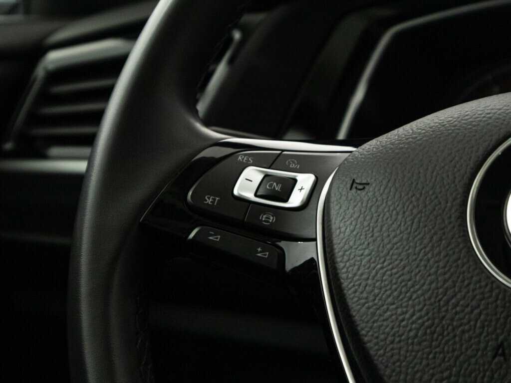 Купить Volkswagen Jetta с пробегом. Фото: #18