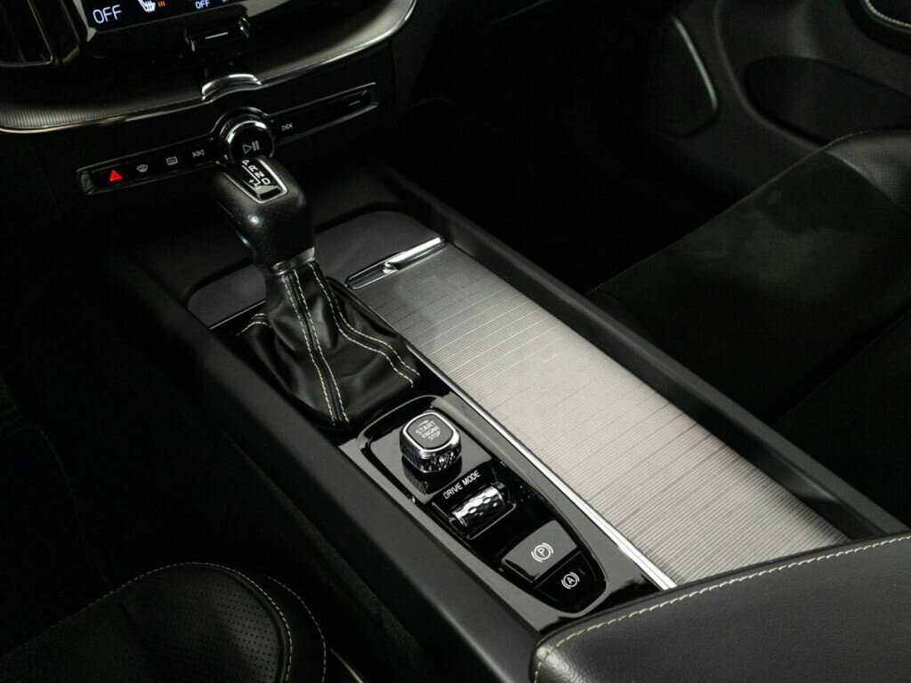 Купить Volvo XC60 с пробегом. Фото: #15