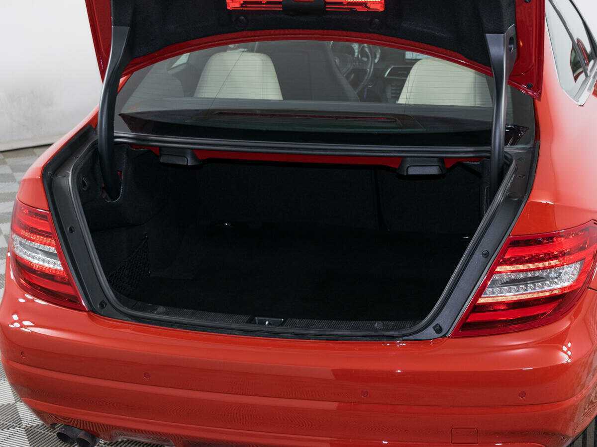 Купить Mercedes-Benz C-Класс с пробегом. Фото: #6