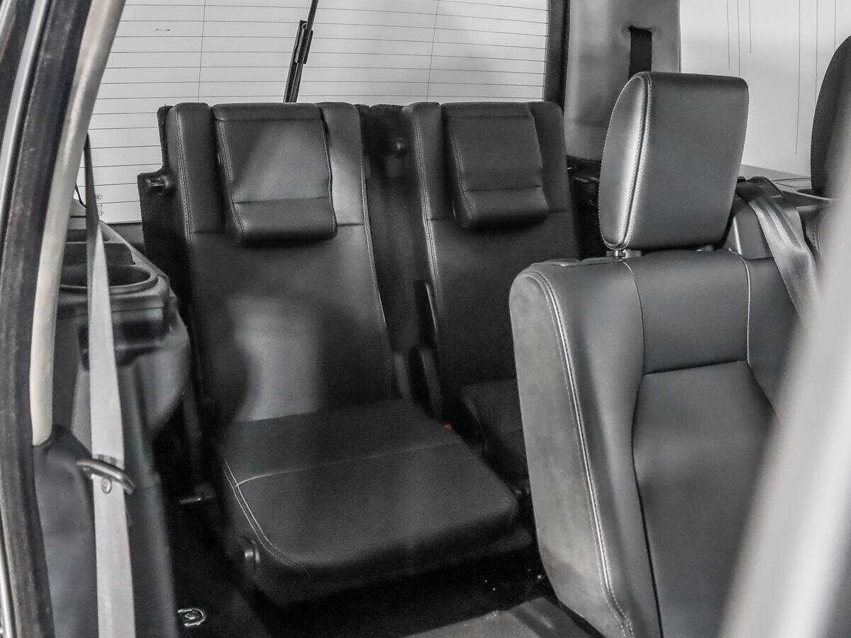 Купить Land Rover Discovery с пробегом. Фото: #17