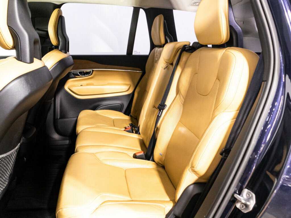 Купить Volvo XC90 с пробегом. Фото: #9