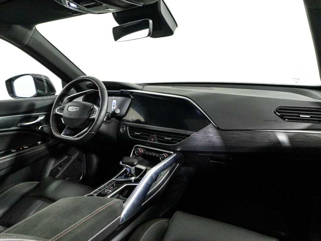 Купить Geely Tugella с пробегом. Фото: #8