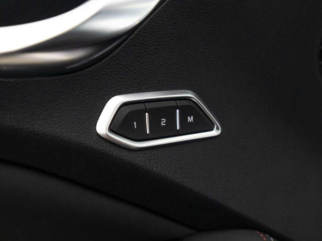 Купить Geely Tugella с пробегом. Фото: #19