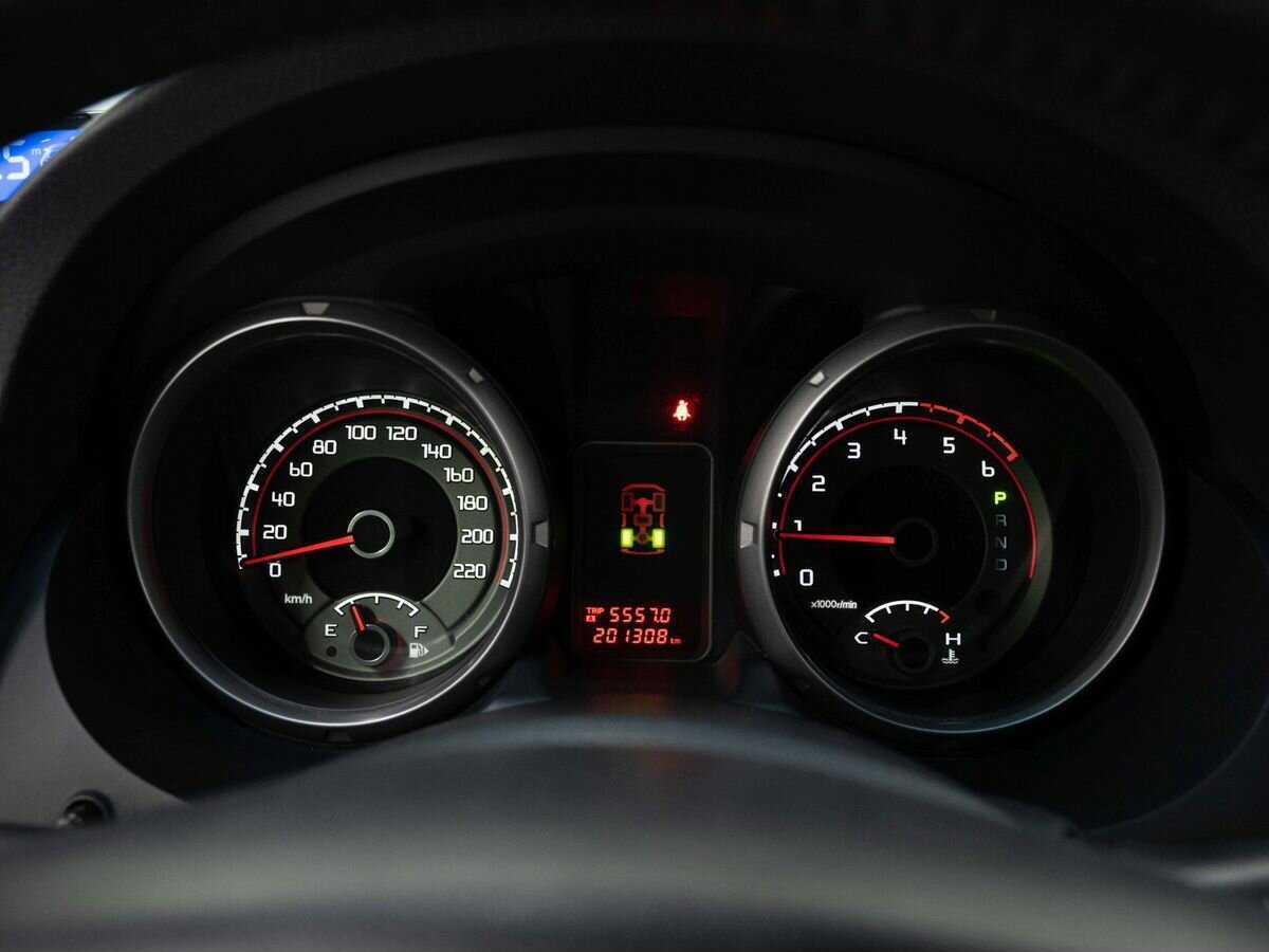 Купить Mitsubishi Pajero с пробегом. Фото: #16