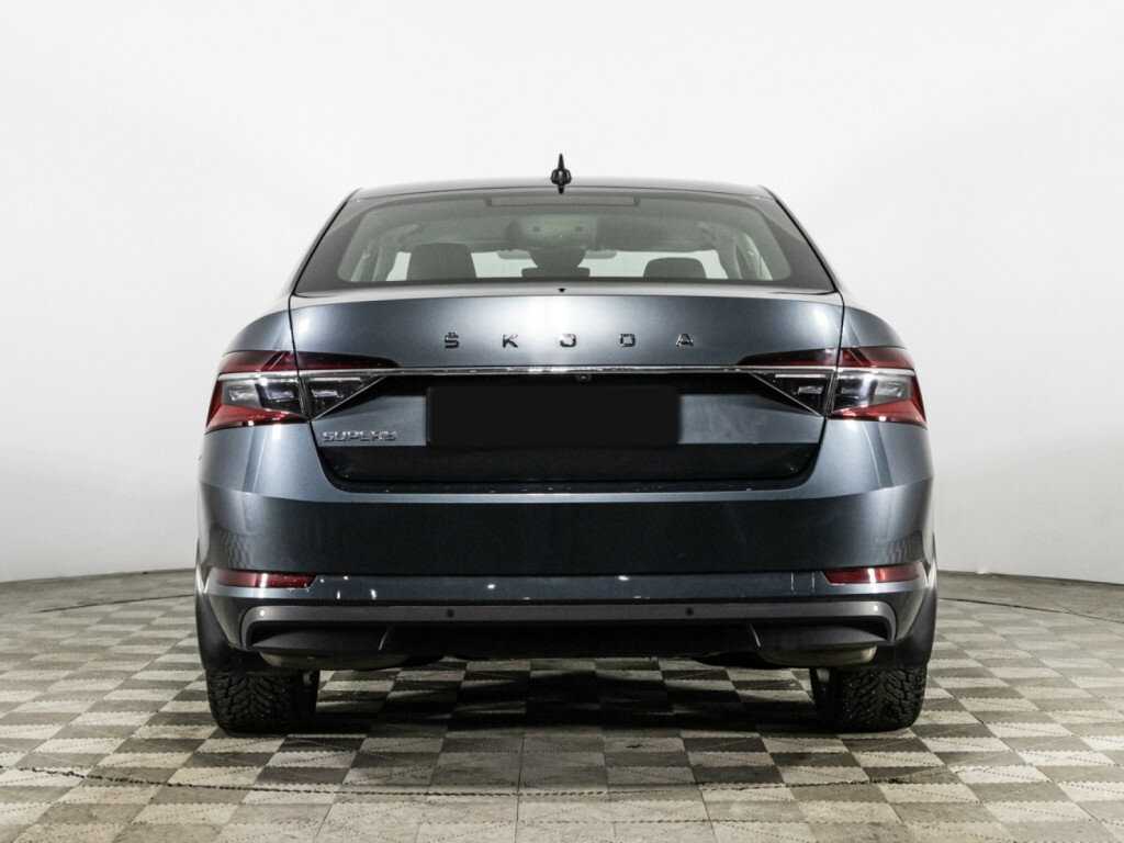 Купить Skoda Superb с пробегом. Фото: #5
