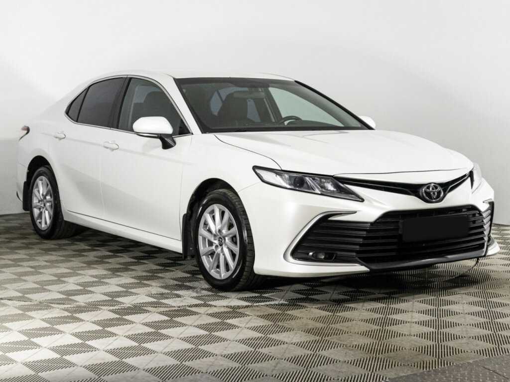 Купить Toyota Camry с пробегом. Фото: #2