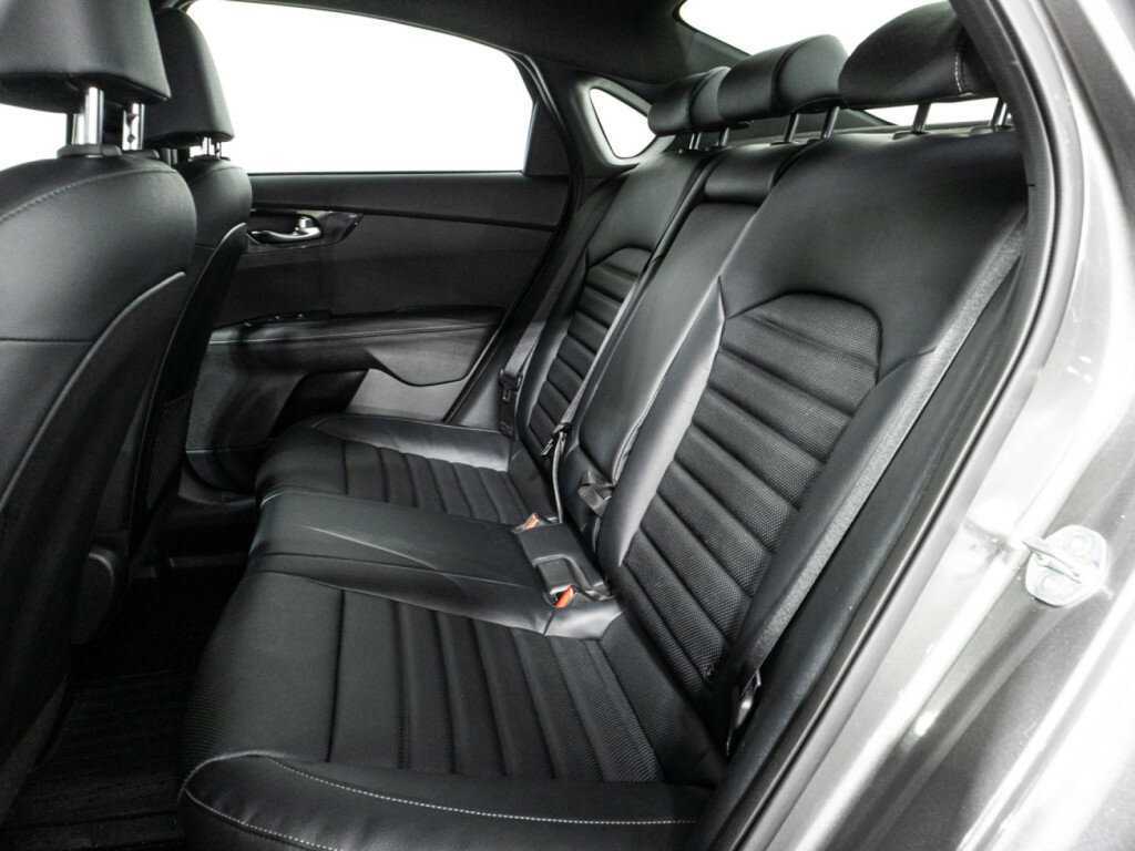 Купить Kia Cerato с пробегом. Фото: #10