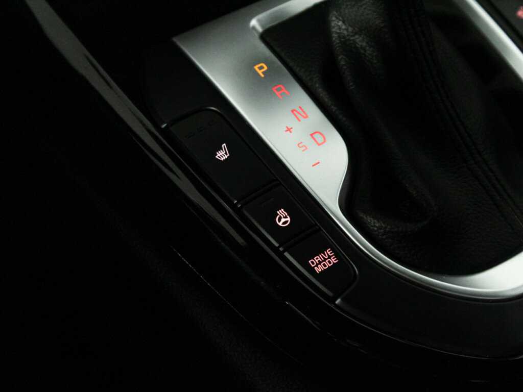 Купить Kia Cerato с пробегом. Фото: #21