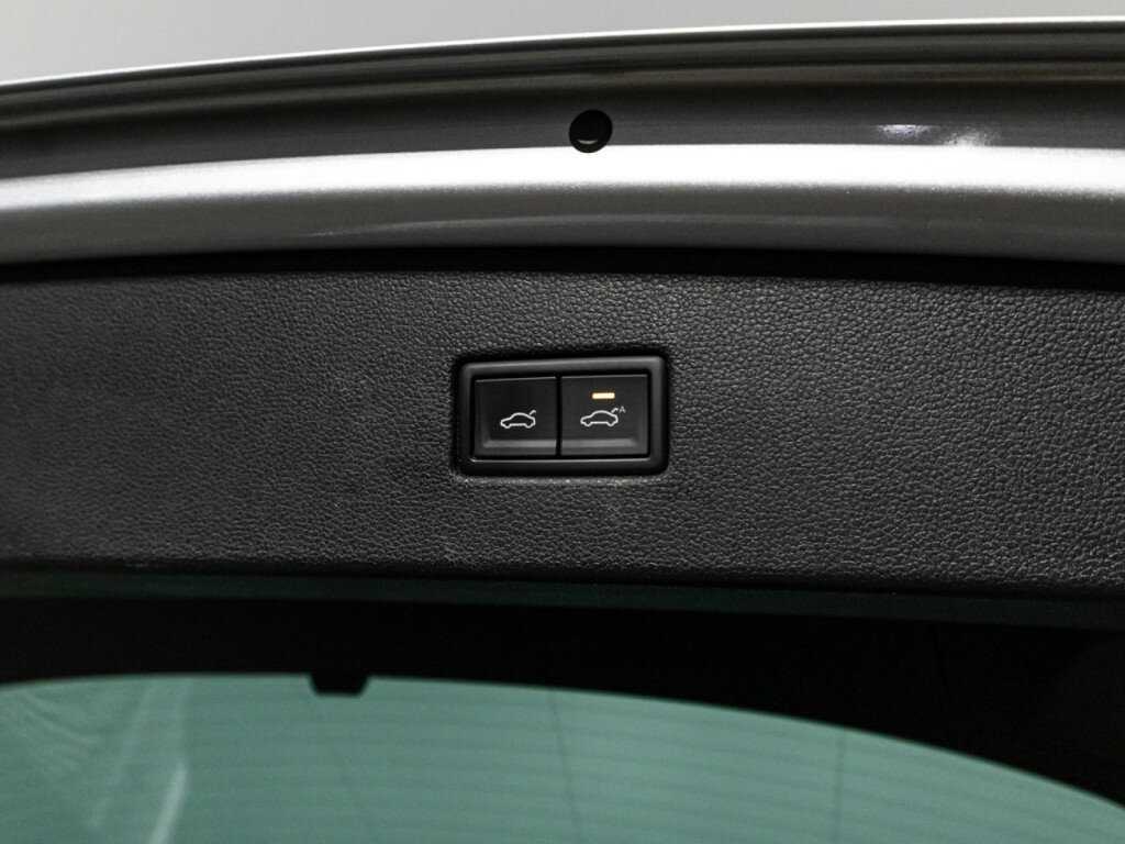 Купить Volkswagen Tiguan с пробегом. Фото: #15