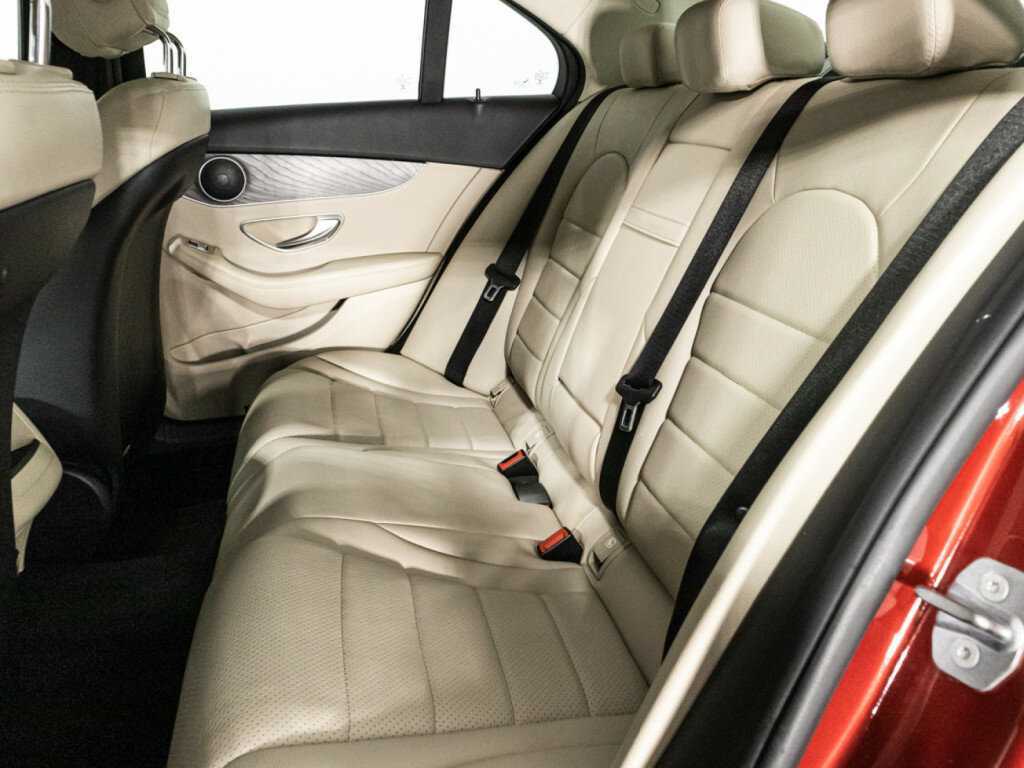 Купить Mercedes-Benz C-Класс с пробегом. Фото: #9