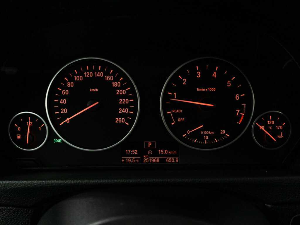 Купить BMW 3 серии с пробегом. Фото: #11