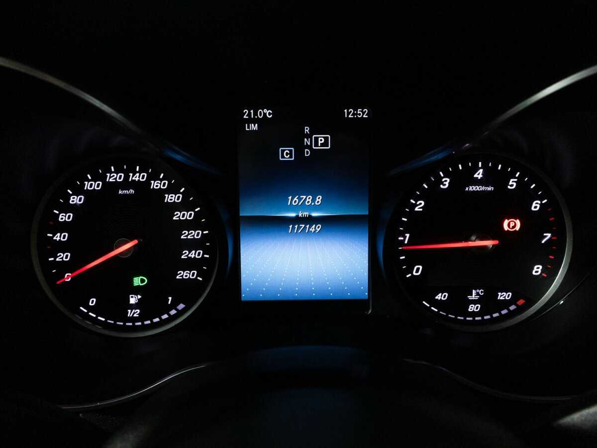 Купить Mercedes-Benz C-Класс с пробегом. Фото: #11