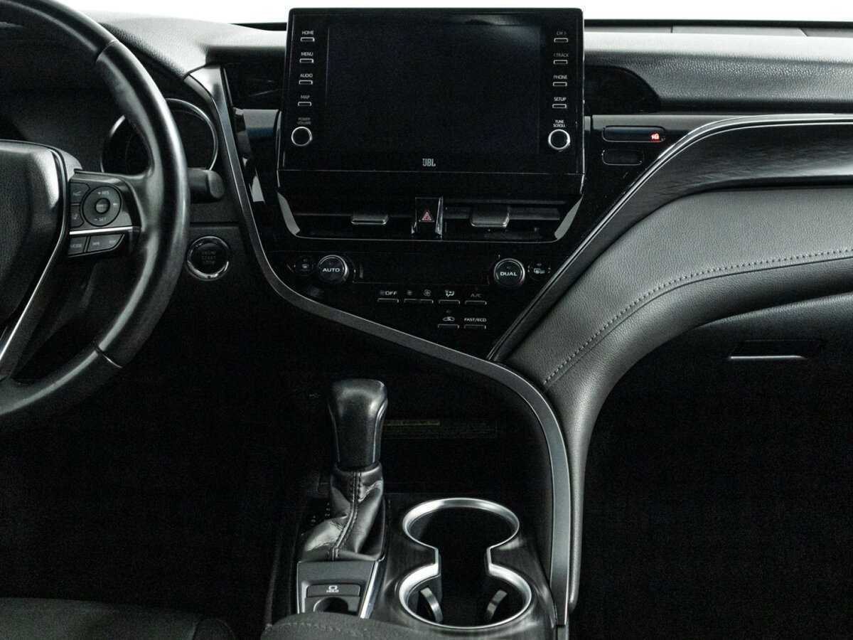 Купить Toyota Camry с пробегом. Фото: #11