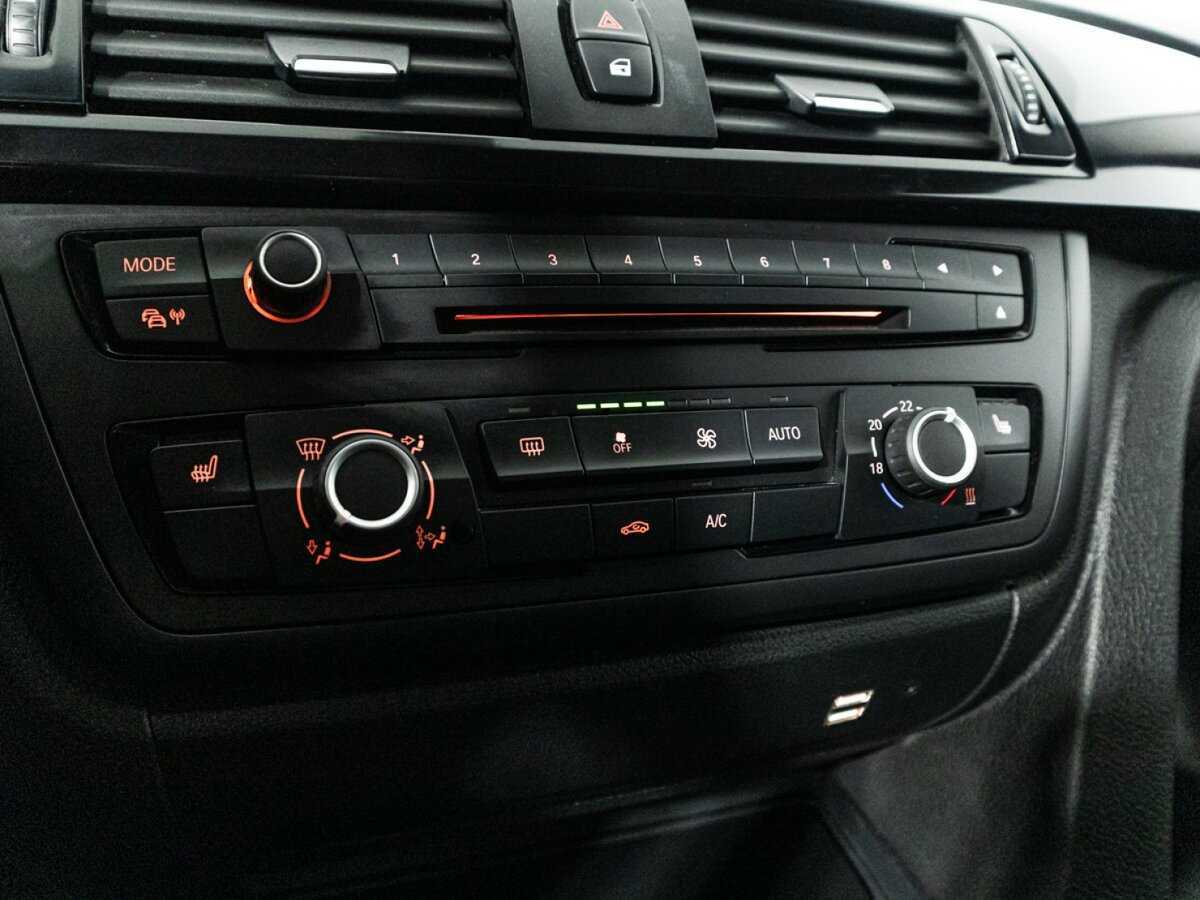 Купить BMW 3 серии с пробегом. Фото: #14