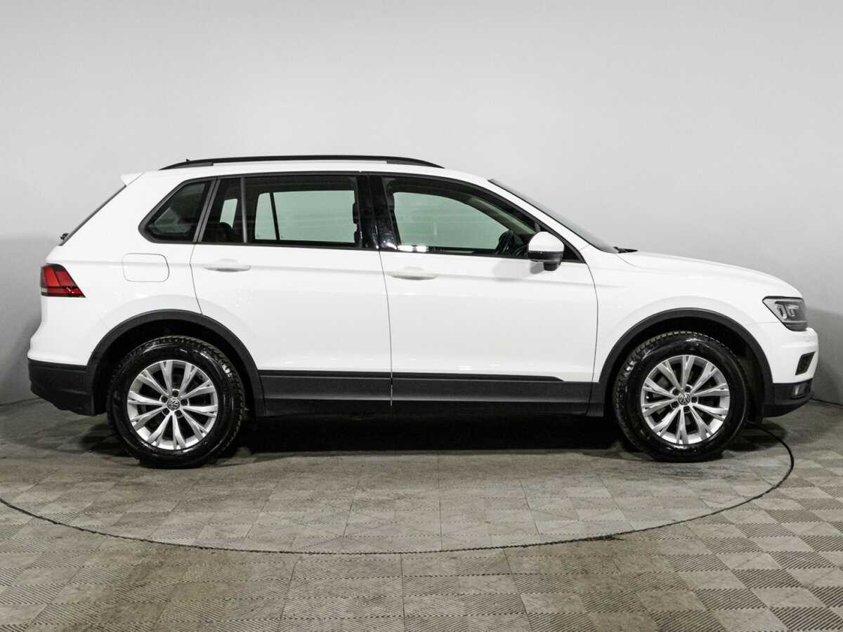 Купить Volkswagen Tiguan с пробегом. Фото: #3