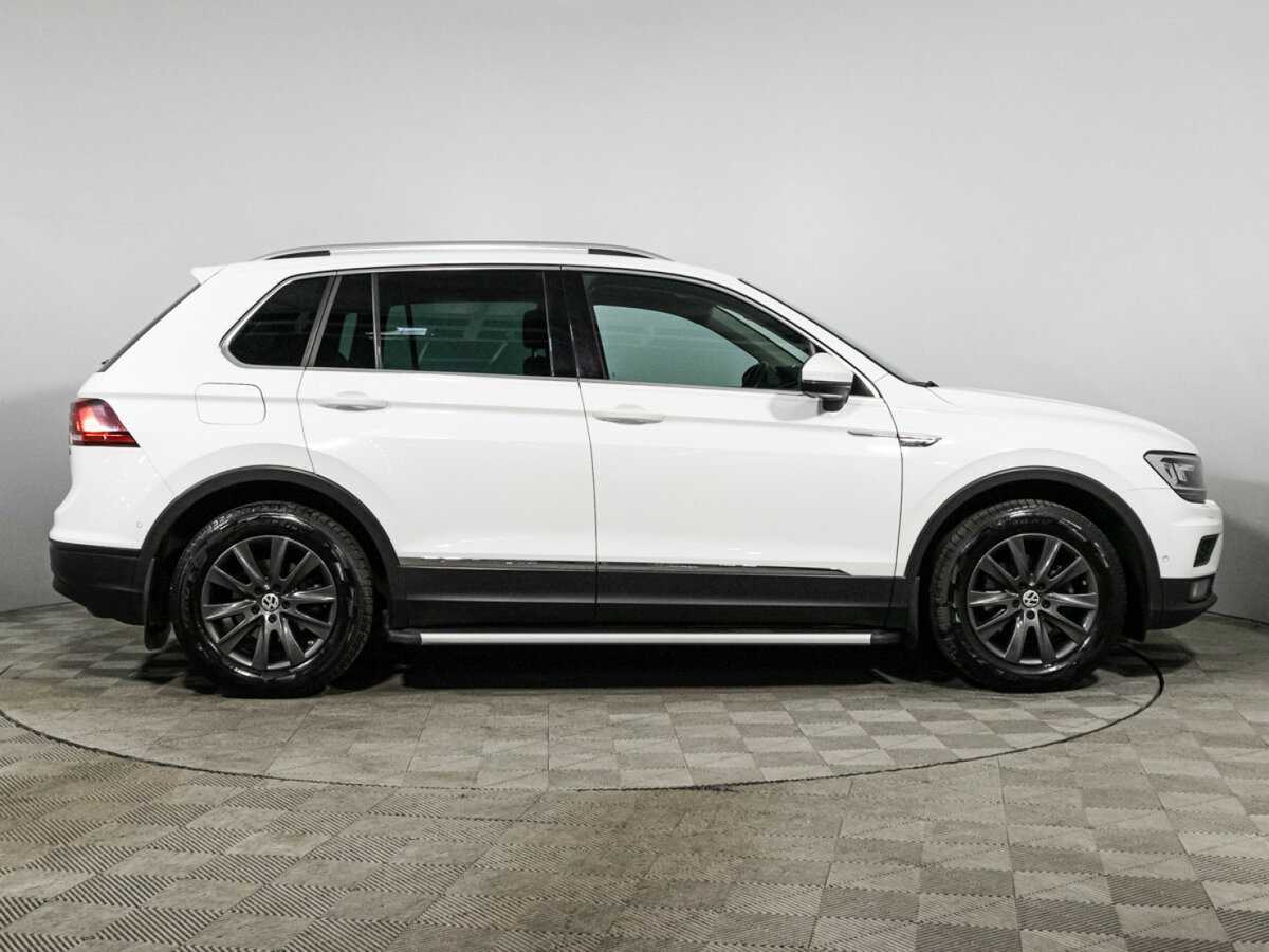 Купить Volkswagen Tiguan с пробегом. Фото: #2