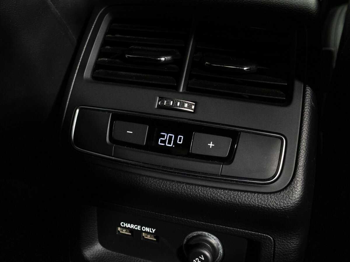 Купить Audi A4 с пробегом. Фото: #22